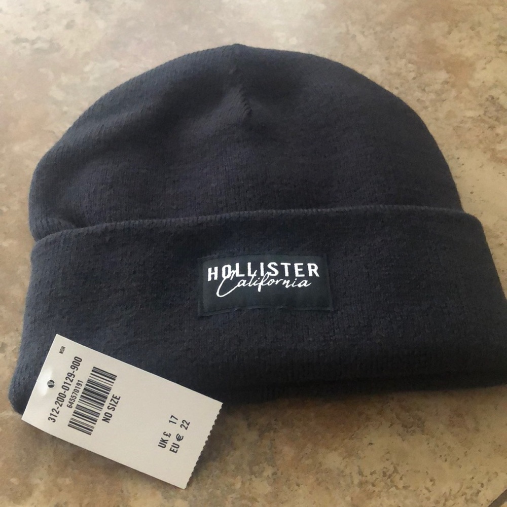 NWT-Hollister Black Men’s Beanie-One Size